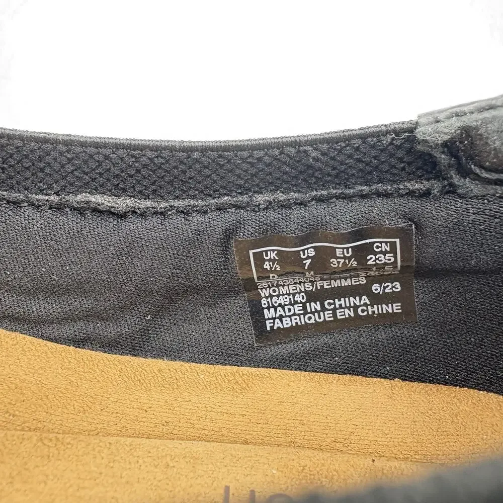 Clarks pre owned